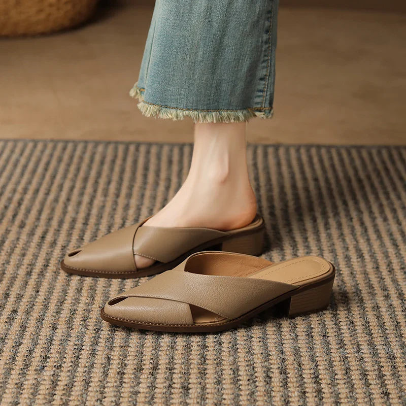 Lana Veneré Wrap Heel